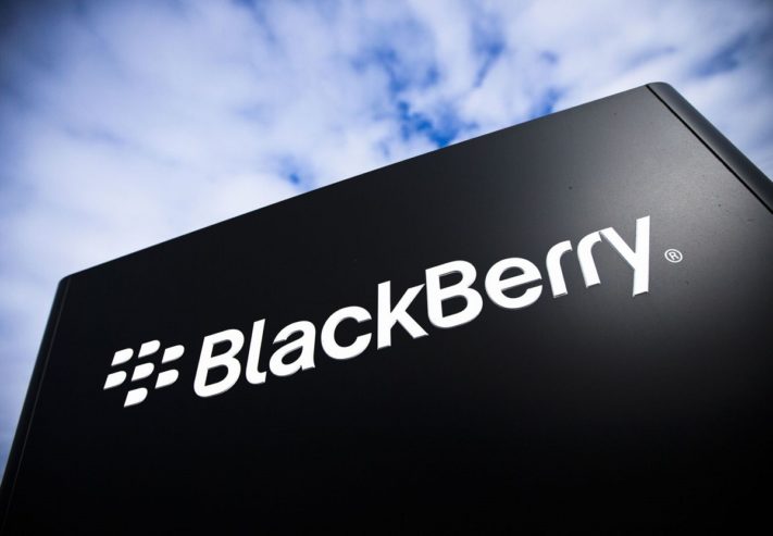 BlackBerry slutar skapa egna telefoner