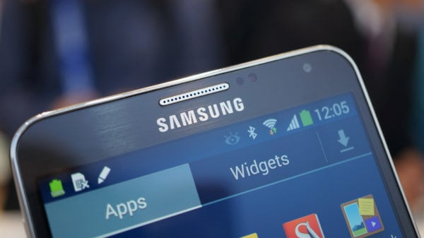 samsung-galaxy-note-3-close_up_top