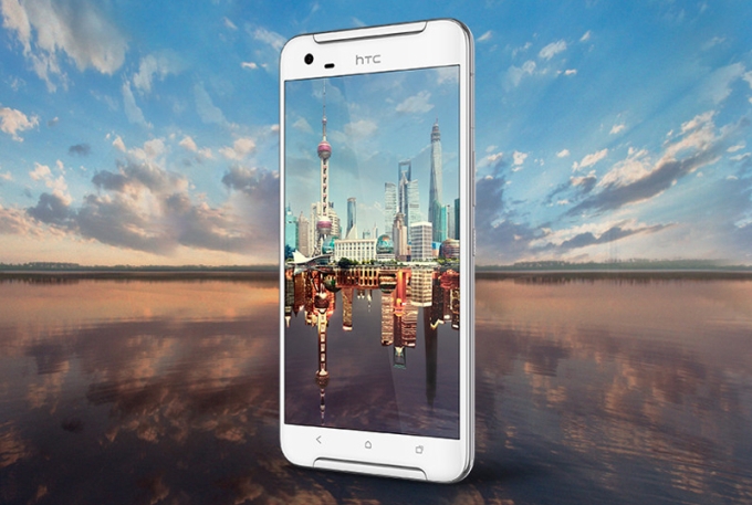 HTC lanserar 5,5-tummaren One X9 i Europa