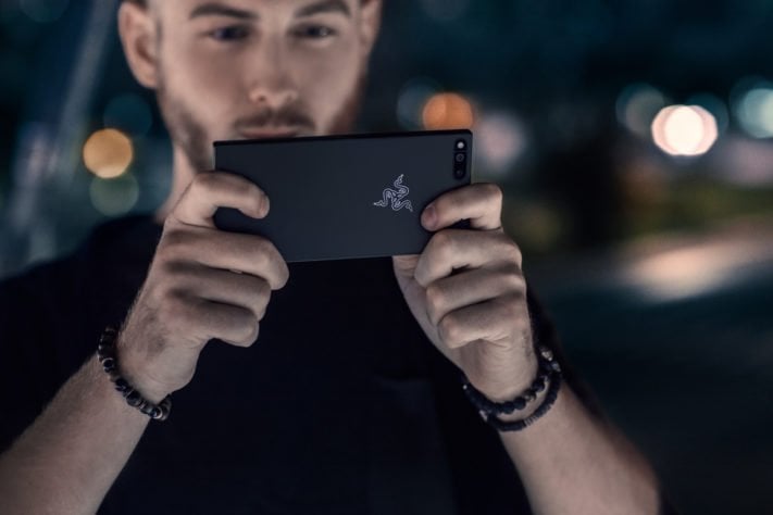 Razer ger senaste förklaringen till varför 3,5mm-jacket togs bort