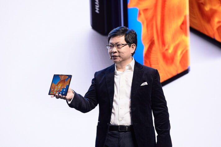 Huawei presenterar vikbara Mate XS med ett introduktionspris på 2 499 euro