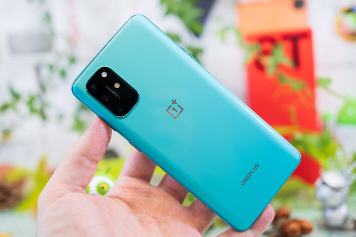 Uppdatering för OnePlus 8T förbättrar batteritiden